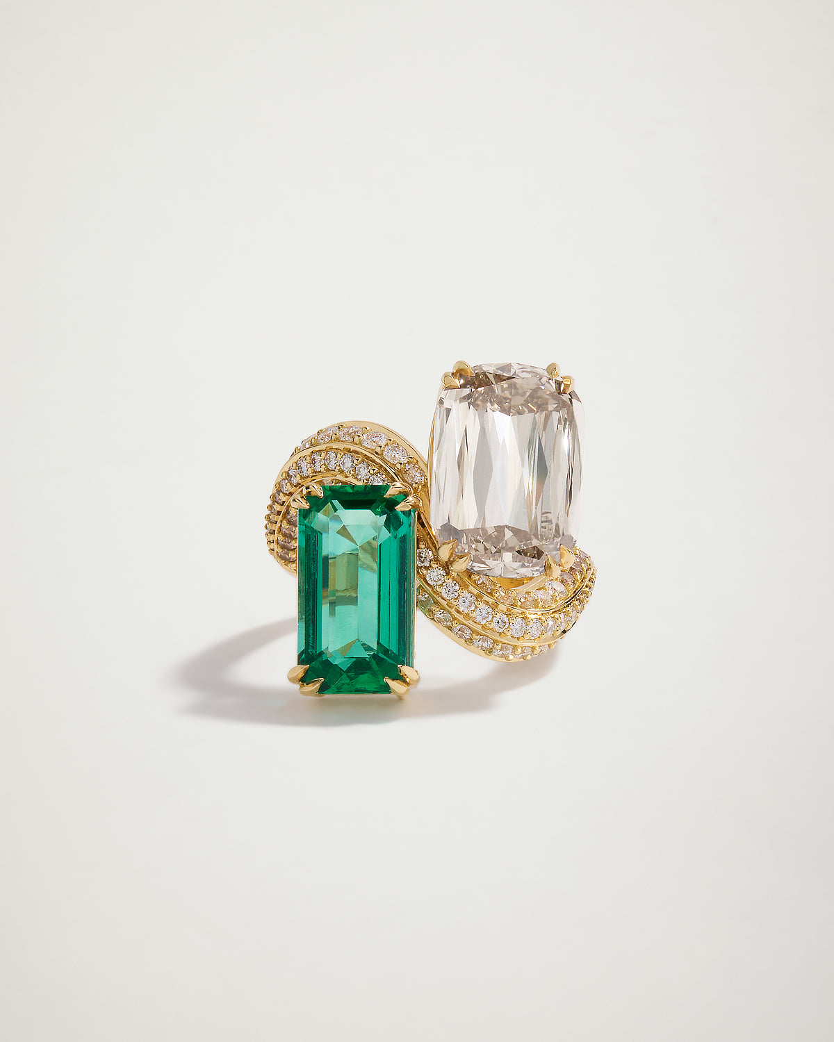 “La Romance” Engagement Ring