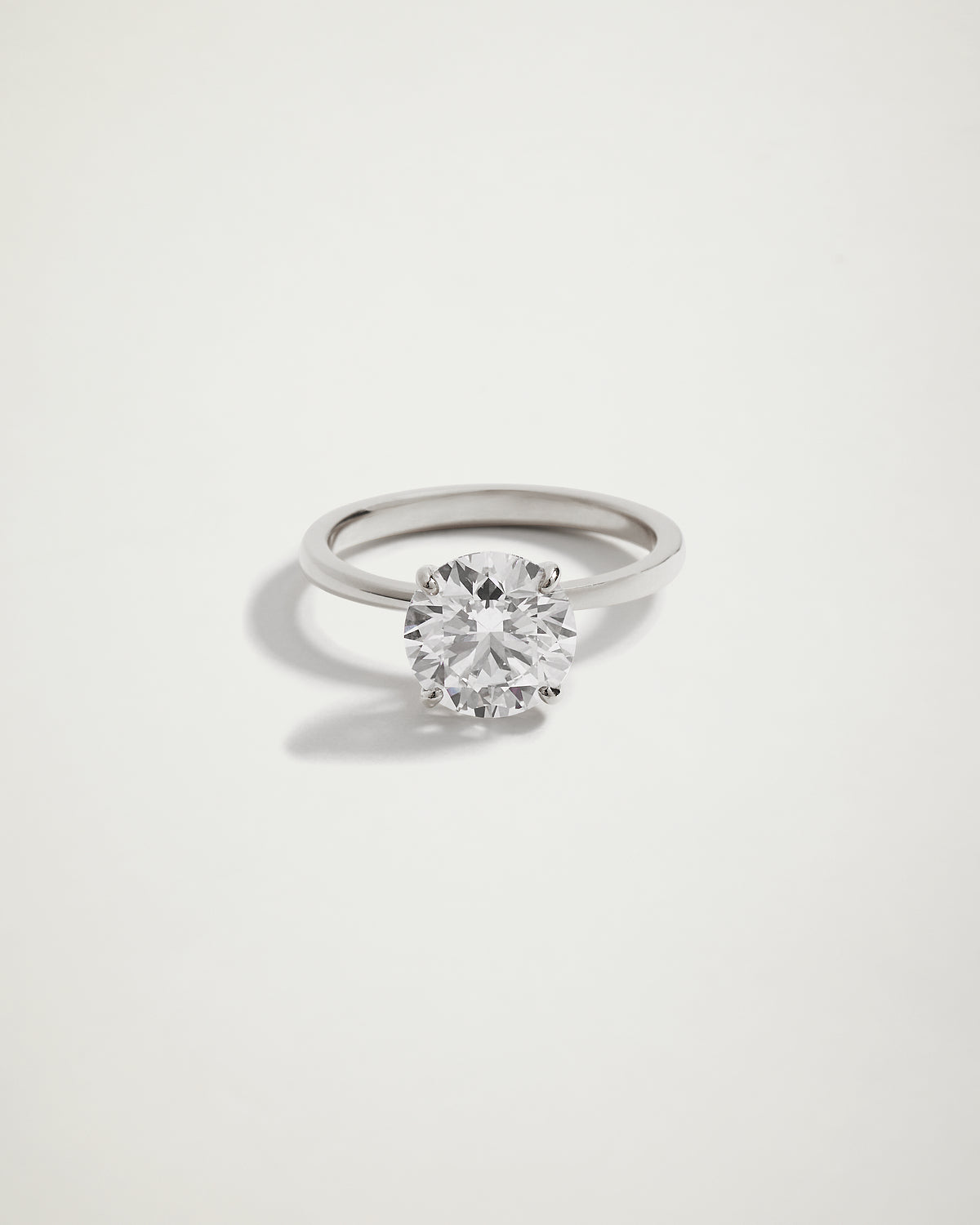 Round Brilliant Cut Engagement Ring, WG