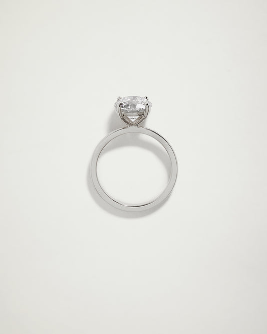 Round Brilliant Cut Engagement Ring, WG