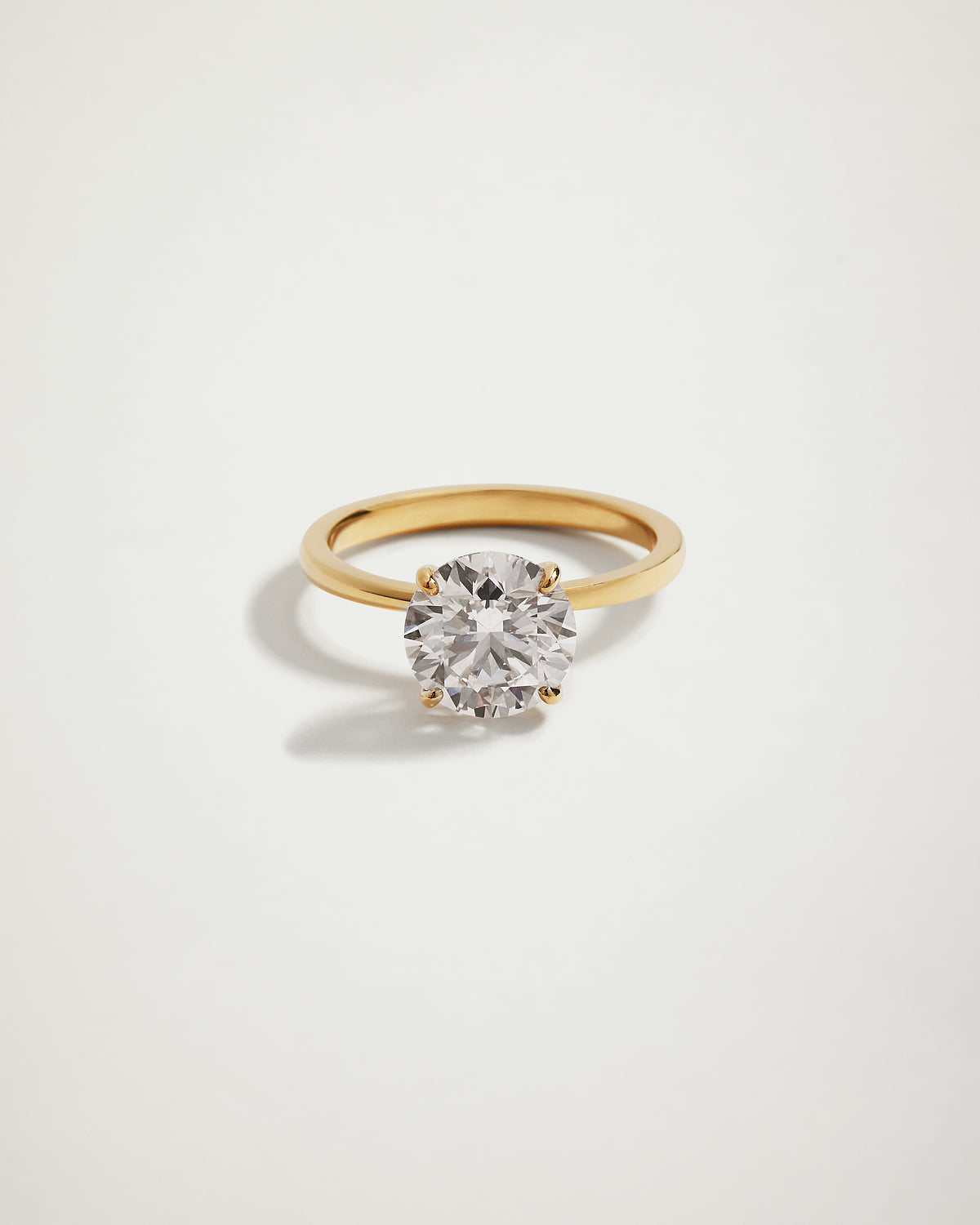 Round Brilliant Cut Engagement Ring, YG